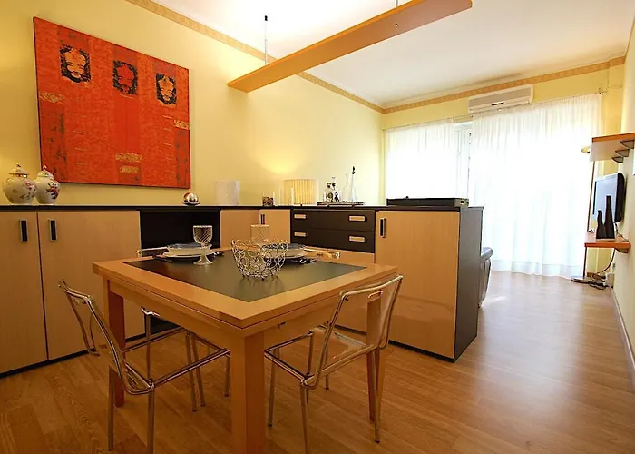 Corso Francia 1br * Roma